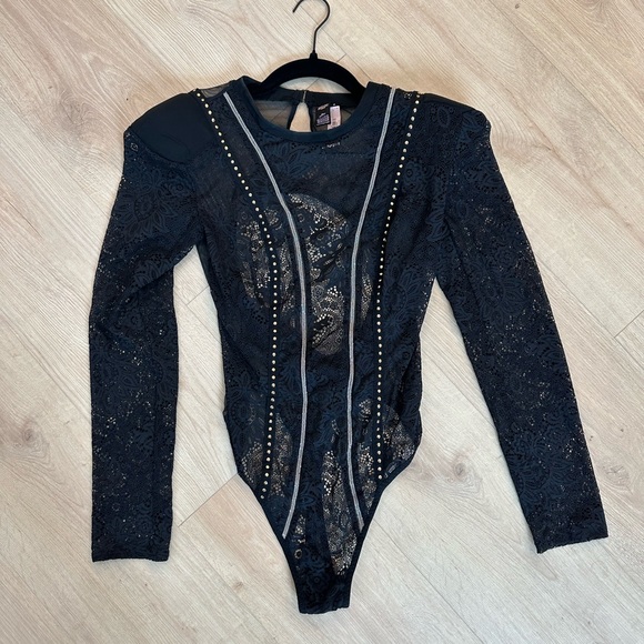 Victoria's Secret long sleeve lace bodysuit medium - Picture 3 of 9
